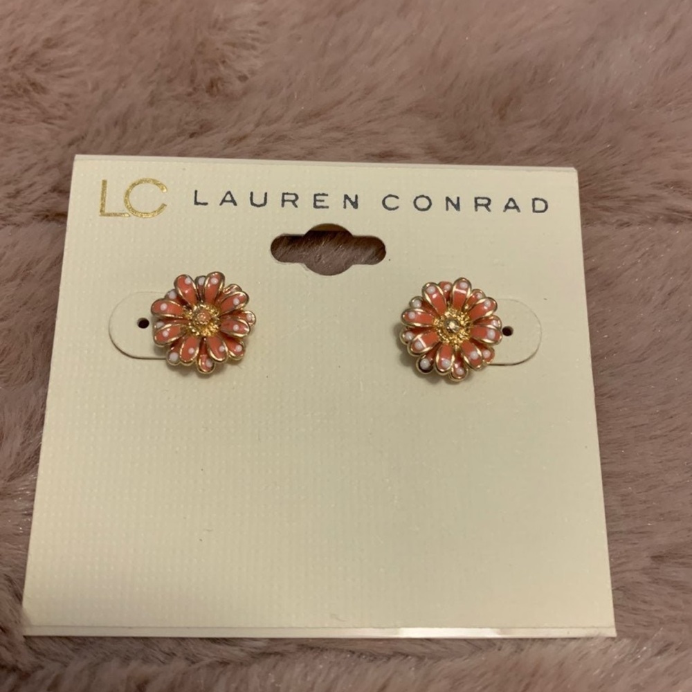 Lauren Conrad Daisy Stud Earrings